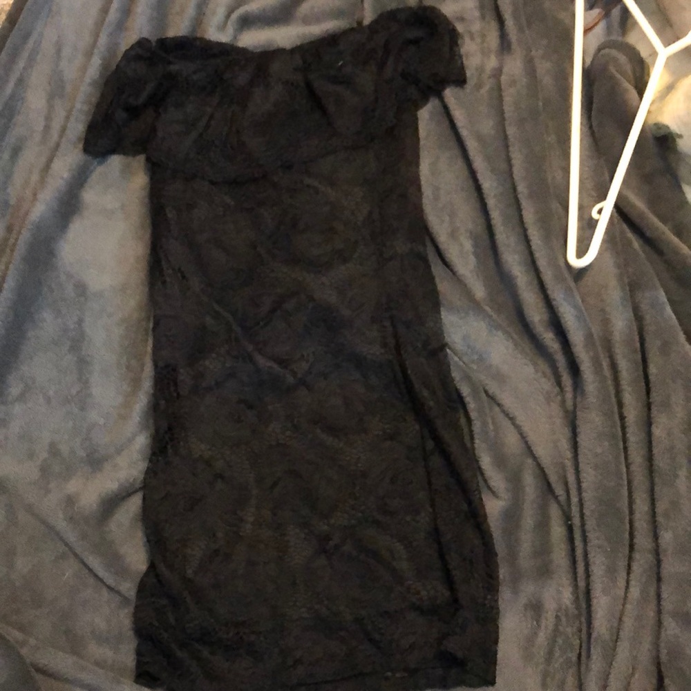 Off the shoulder bodycon dress